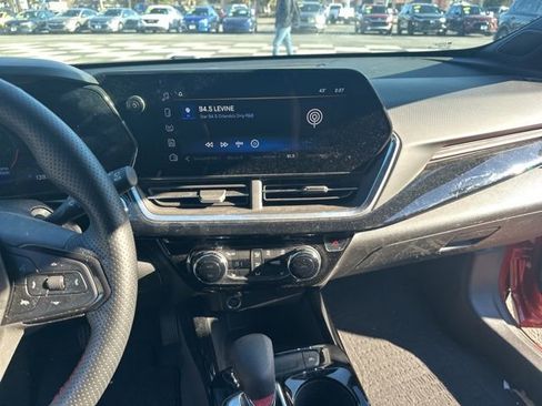 Used 2024 Chevrolet Trax RS w/ Driver Confidence Package image 12