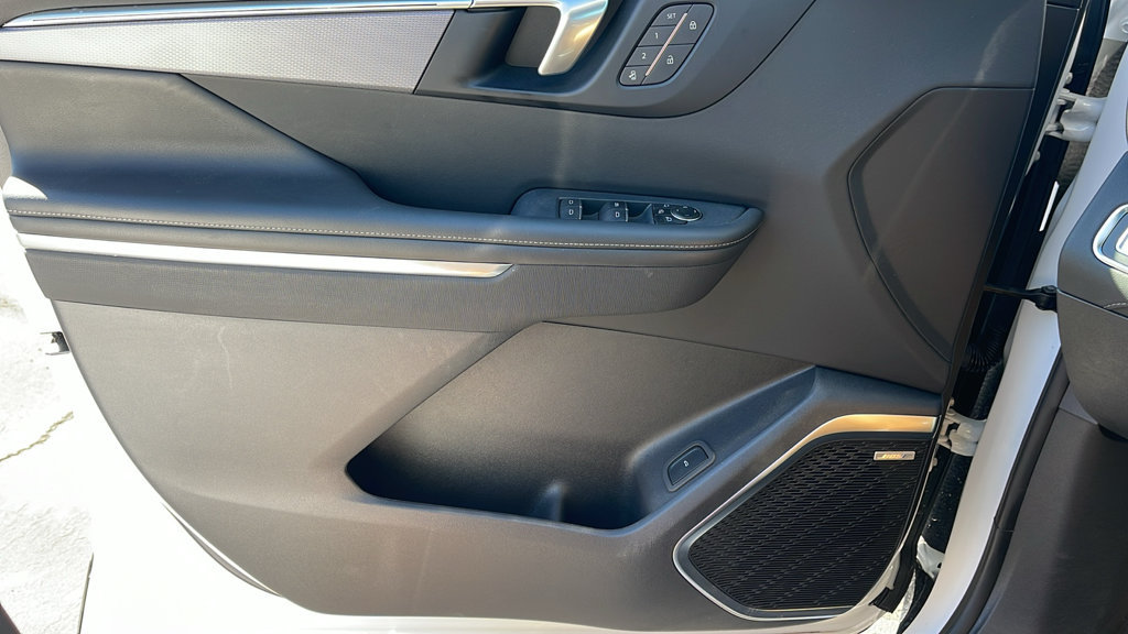 New 2026 Buick Enclave Sport Touring w/ Power Package FWD image 23