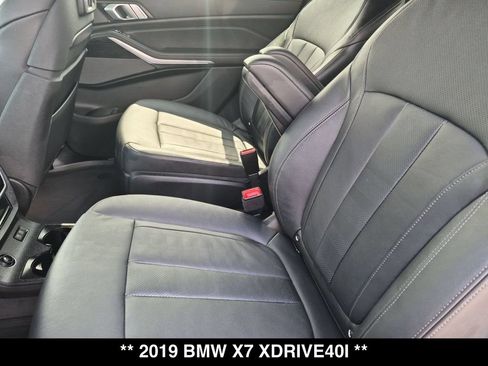 Used 2019 BMW X7 xDrive40i w/ Premium Package AWD/4WD image 3