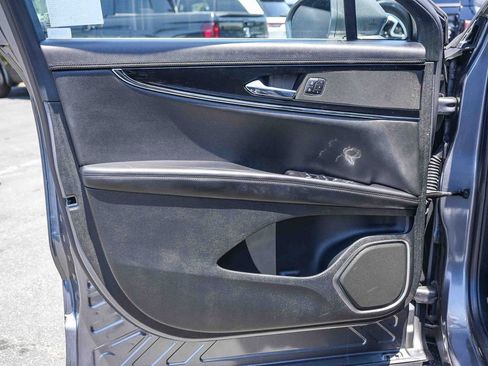 Certified 2023 Lincoln Nautilus AWD image 27