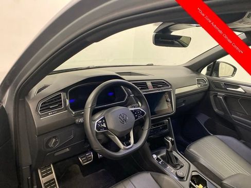 Used 2024 Volkswagen Tiguan SE R-Line AWD/4WD image 7
