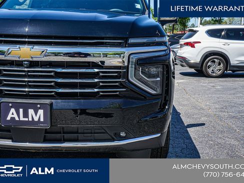 New 2026 Chevrolet Suburban Premier RWD image 16
