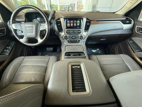Used 2019 GMC Yukon XL Denali w/ Denali Ultimate Package RWD image 24