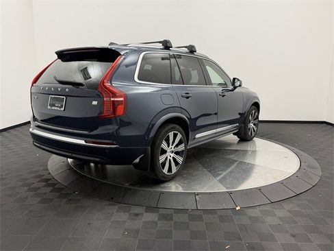 Certified 2024 Volvo XC90 T8 Ultimate w/ Protection Package Premier image 7