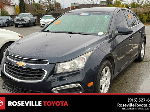 Used 2016 Chevrolet Cruze LT w/ Technology Package image 1