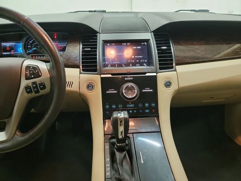 Used 2019 Ford Taurus Limited image 20