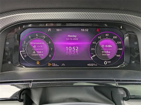 Used 2024 Volkswagen Atlas Peak Edition SE image 33