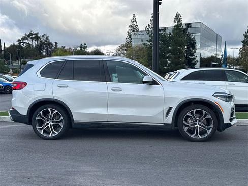 Used 2019 BMW X5 xDrive40i w/ Convenience Package image 2