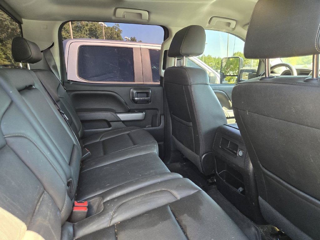 Used 2017 Chevrolet Silverado 1500 LTZ Z71 w/ LTZ Plus Package AWD/4WD image 4