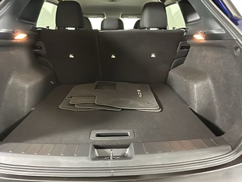 Used 2025 Nissan Kicks SV FWD image 24