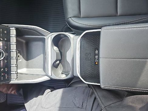 New 2026 GMC Terrain Elevation w/ Elevation Premium Package image 17