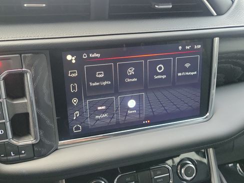 Used 2022 GMC Yukon Denali AWD/4WD image 27
