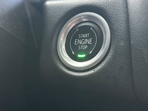 Used 2023 Chevrolet Suburban LT image 30