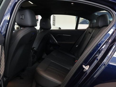 New 2027 BMW i5 eDrive40 RWD image 6