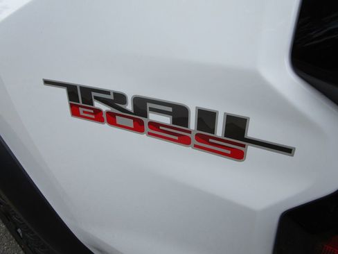 New 2026 Chevrolet Colorado Trail Boss image 15