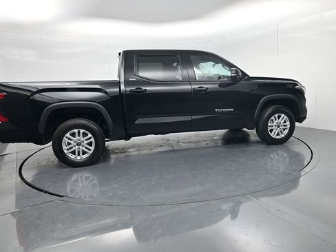 Used 2023 Toyota Tundra SR5 w/ SR5 Premium Package AWD/4WD image 8