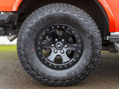 Used 2025 Ford Bronco Stroppe Edition image 14