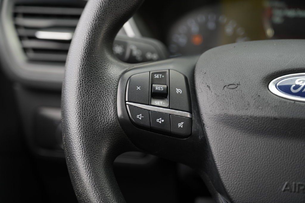 Used 2020 Ford Escape SE FWD image 43