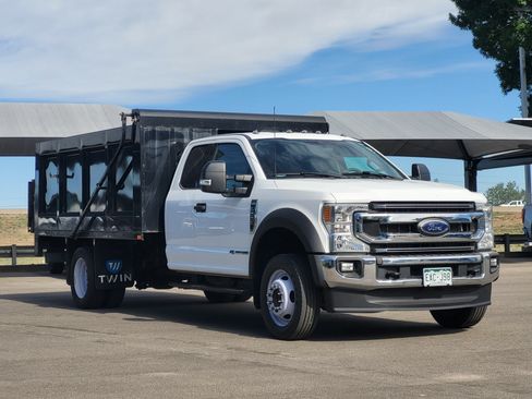 Used 2022 Ford F550 4x4 SuperCab Super Duty image 3