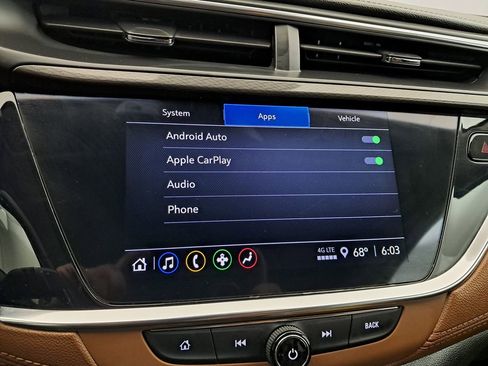 Used 2021 Buick Encore GX Essence image 16