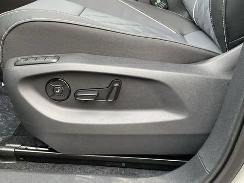 New 2026 Volkswagen Tiguan SEL R-Line image 18