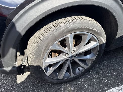 Used 2025 Ford Explorer Platinum w/ Ultimate Package image 6