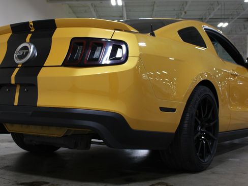 Used 2011 Ford Mustang GT RWD image 37