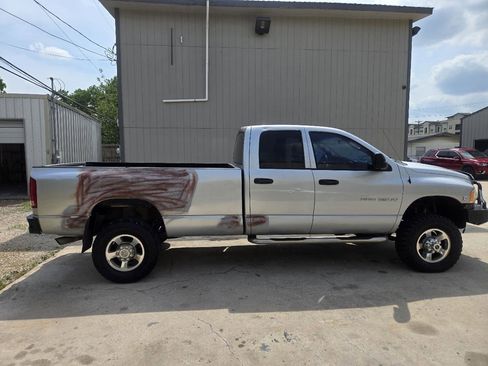 Used 2005 Dodge Ram 2500 Truck SLT image 10