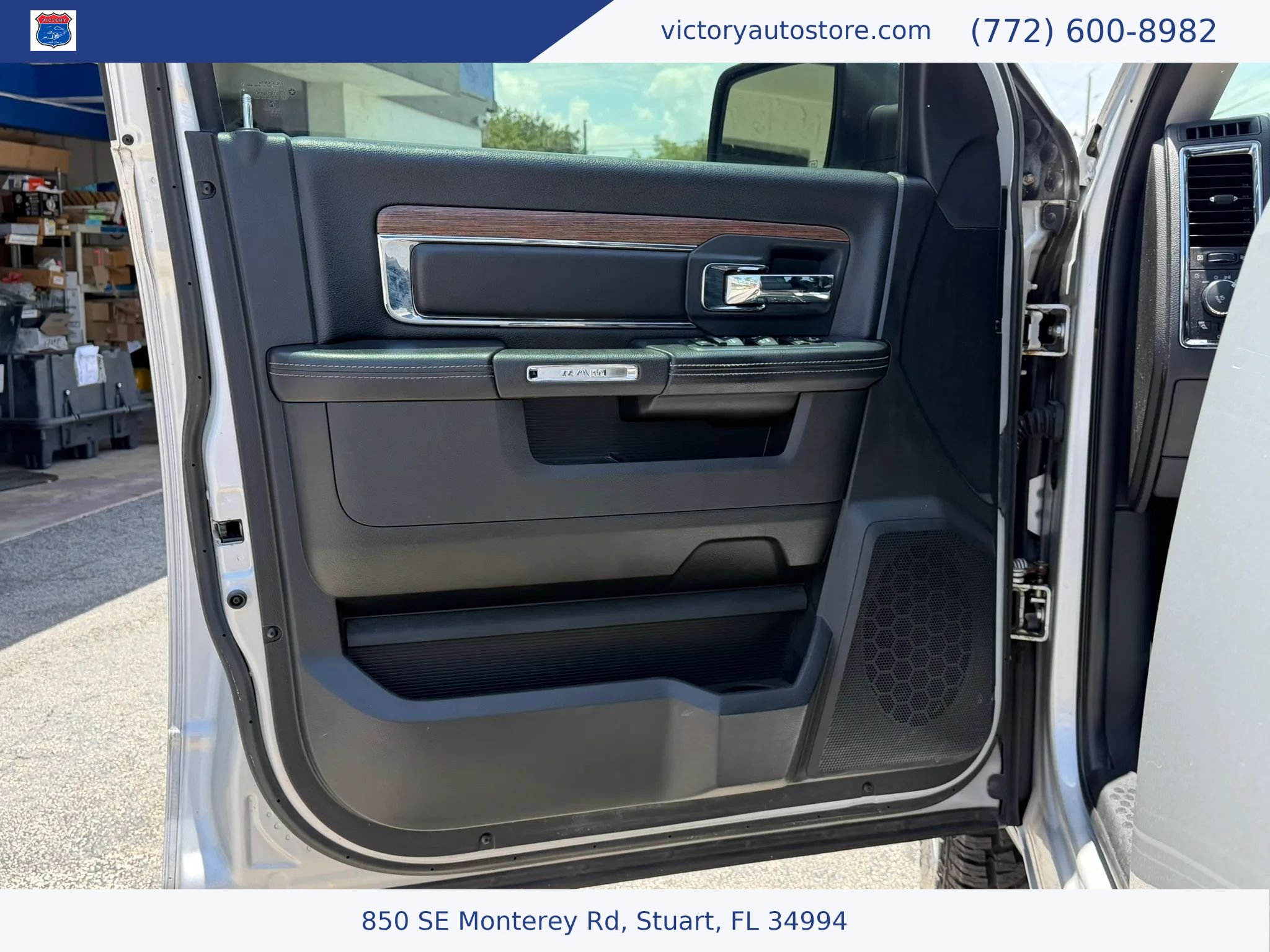 Used 2018 RAM 1500 Laramie w/ Convenience Group AWD/4WD image 14