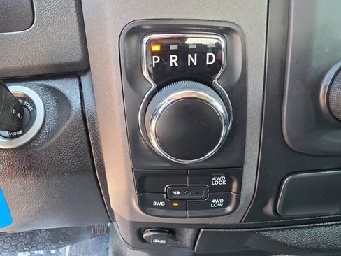 Used 2019 RAM 1500 4x4 Crew Cab Classic image 21