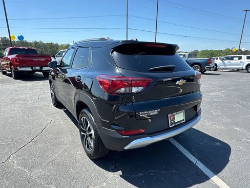 Used 2025 Chevrolet TrailBlazer LT image 8