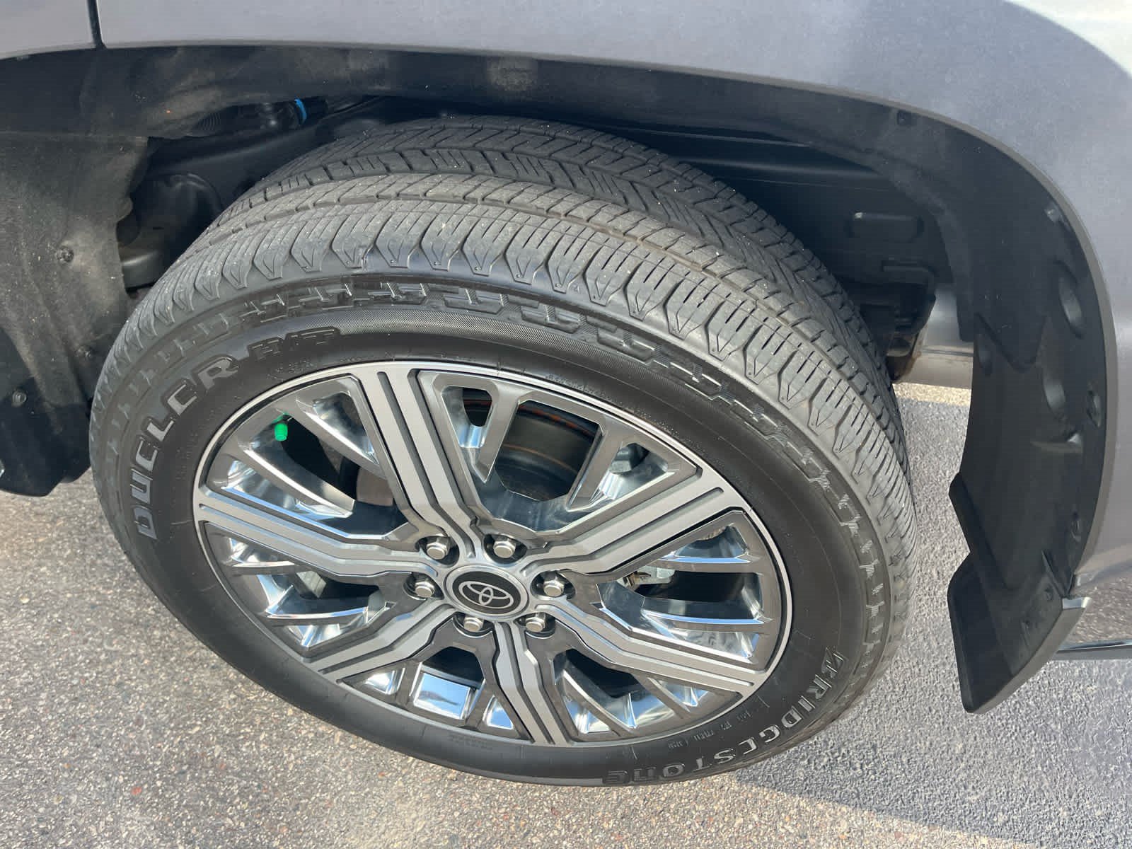 Used 2024 Toyota Sequoia Capstone AWD/4WD image 8