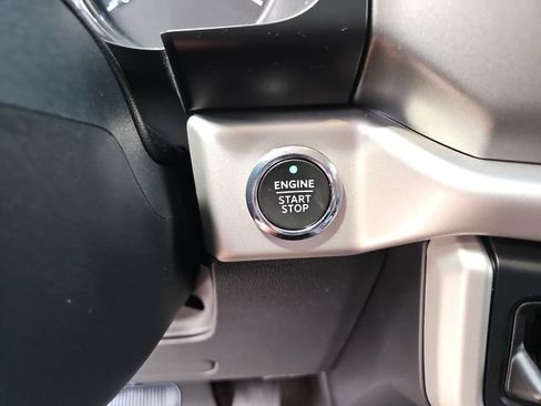 Used 2023 Ford Expedition XLT RWD image 16