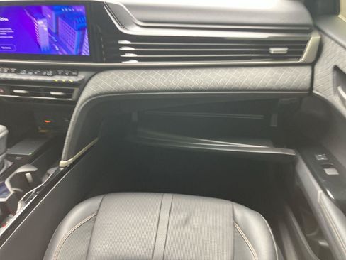 Certified 2025 Toyota Camry XLE w/ Premium Plus Package FWD image 19