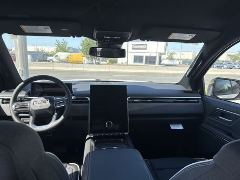 New 2026 GMC Sierra EV Elevation image 28