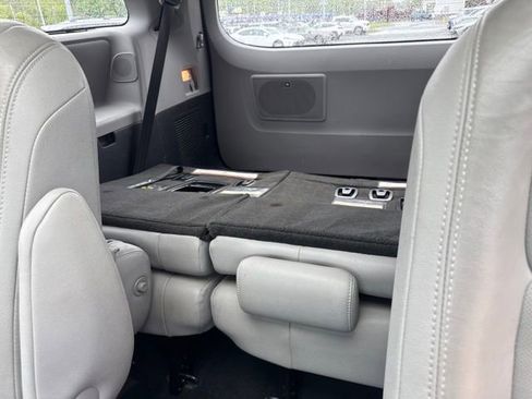 Used 2017 Toyota Sienna Limited AWD/4WD image 32