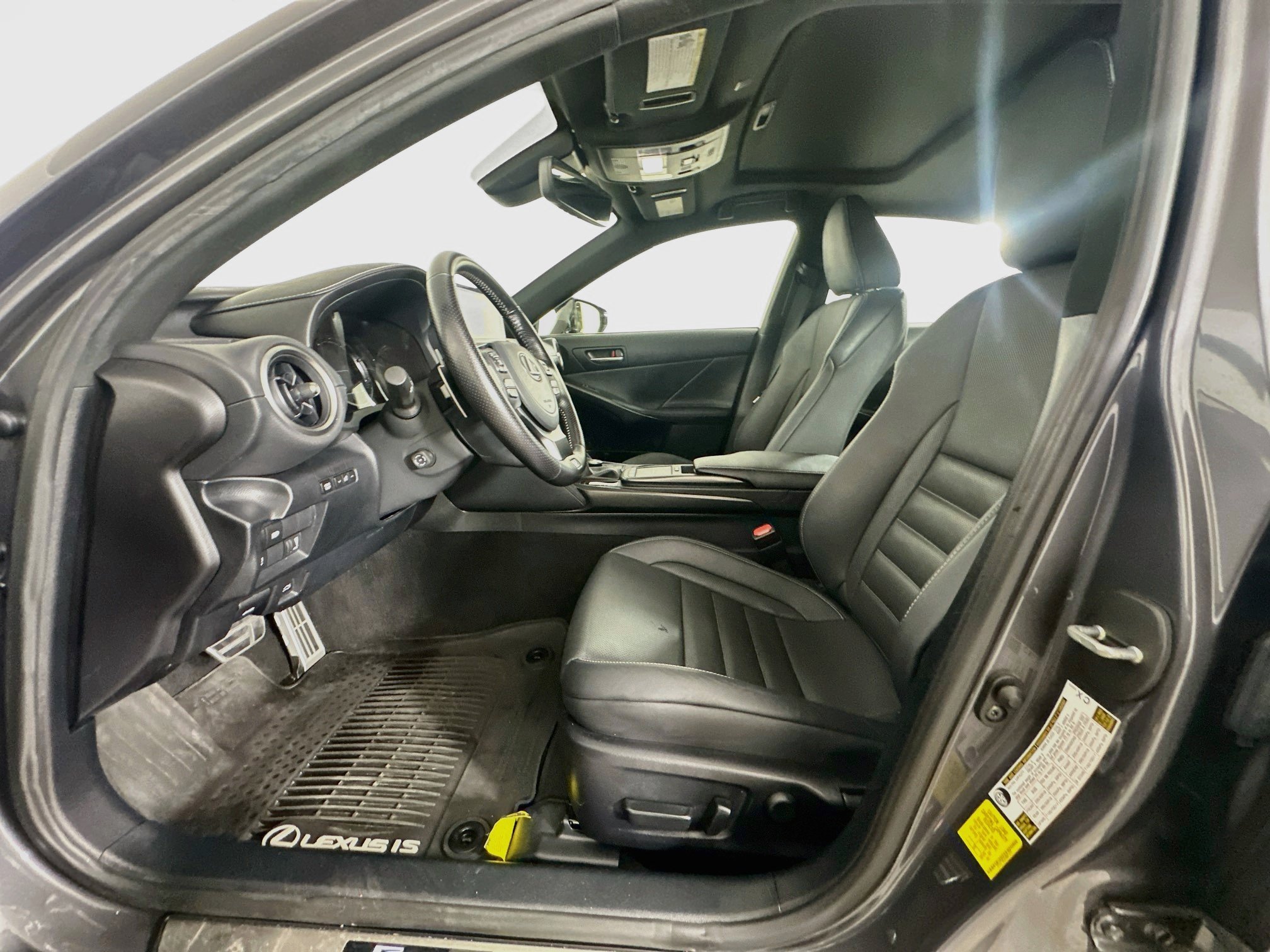 Used 2022 Lexus IS 350 F Sport RWD image 13