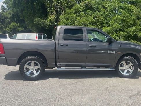 Used 2016 RAM 1500 Express AWD/4WD image 5