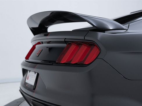 Used 2018 Ford Mustang Shelby GT350R w/ GT350R Equipment Group 920A RWD image 29