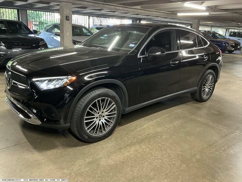 Used 2024 Mercedes-Benz GLC 300 4MATIC image 4
