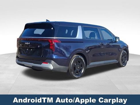 Used 2025 Kia Carnival image 7