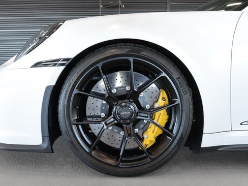 Certified 2022 Porsche 911 GT3 image 30