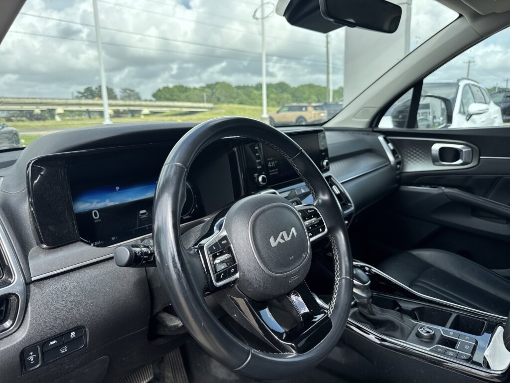 Used 2023 Kia Sorento SX FWD image 22