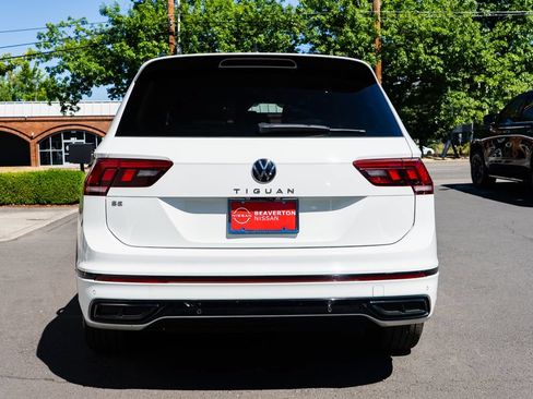 Used 2022 Volkswagen Tiguan SE R-Line FWD image 5