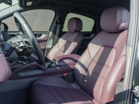Certified 2026 Porsche Cayenne S image 5
