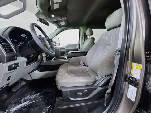 Used 2019 Ford F250 XLT w/ XLT Premium Package AWD/4WD image 20