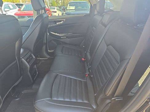 Used 2024 Ford Edge SEL AWD/4WD image 11