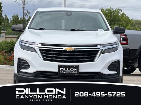 Used 2022 Chevrolet Equinox LS w/ LS Convenience Package AWD/4WD image 9