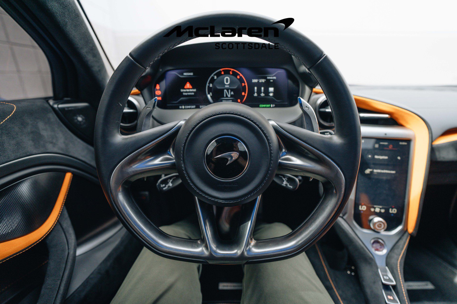 Used 2024 McLaren 750S Spider RWD image 26