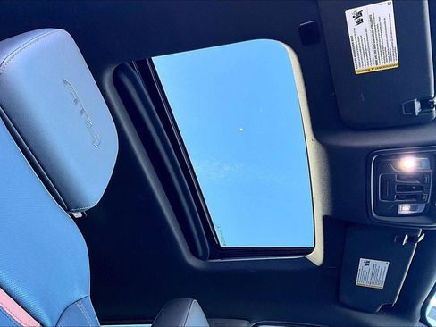 Used 2020 GMC Sierra 1500 AT4 w/ AT4 Premium Package image 24